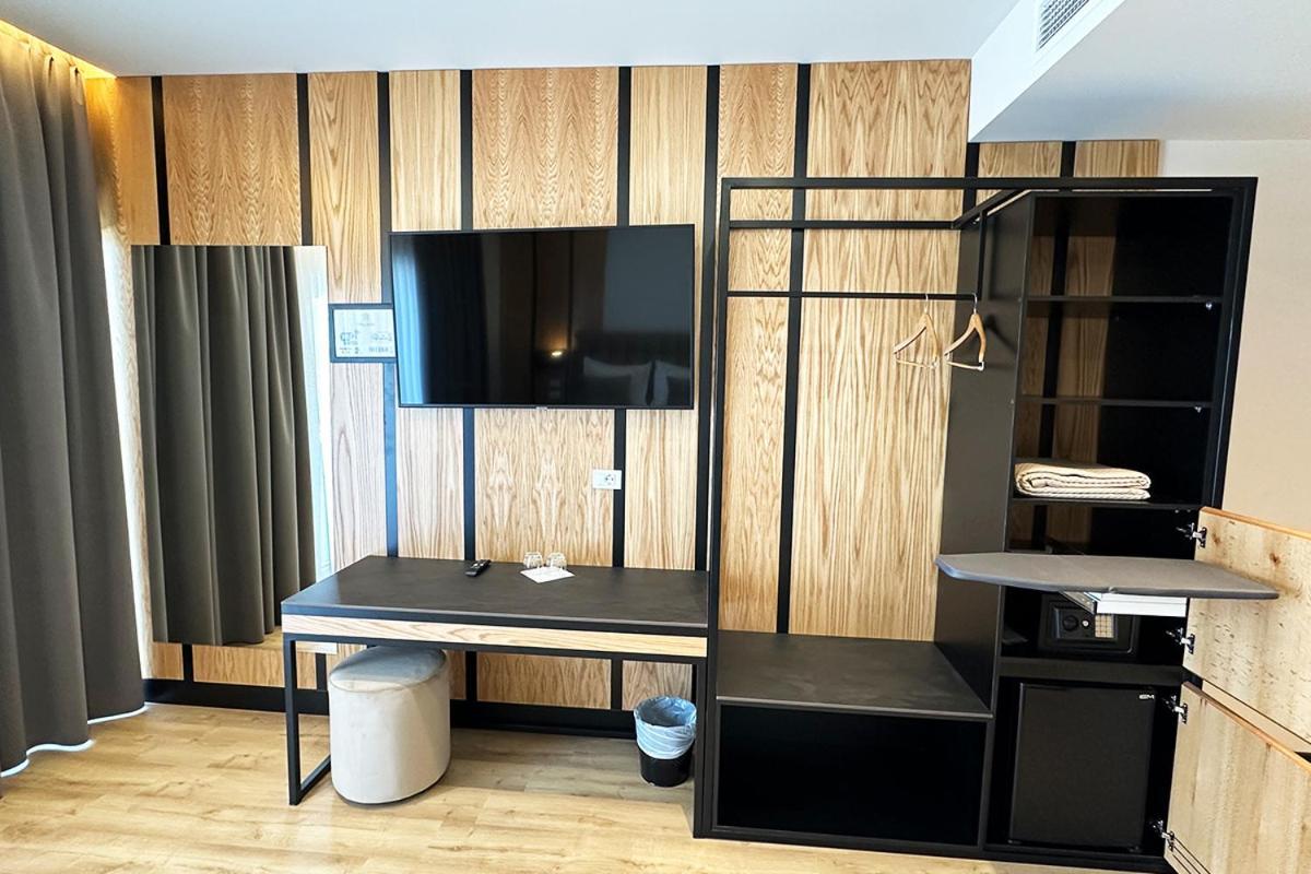 דורס Hotel Delta Premium מראה חיצוני תמונה